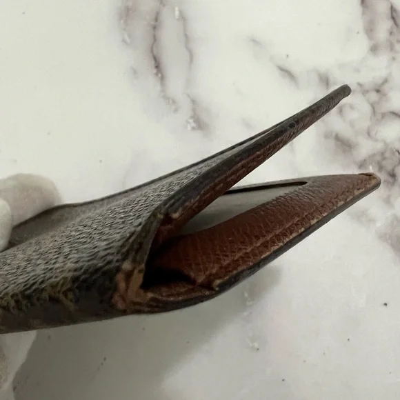 Authentic Louis Vuitton Monogram Credit Card/ ID Wallet